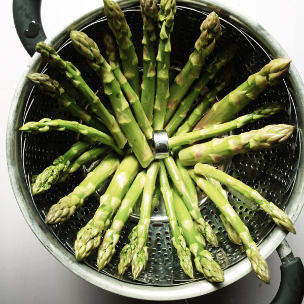 kefir lemon turmeric dip for asparagus picnic recipe