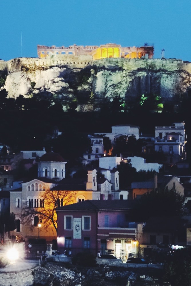 dining in Athens, acropolis view