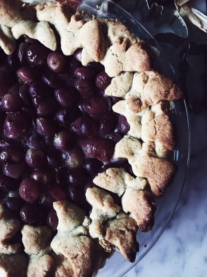 Crostata with grapes. A grape pie by Gourmet project, a Rome based Italian food magazine and blog.