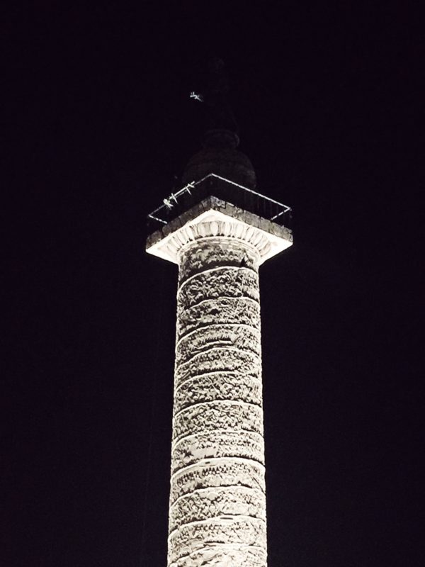 Ferragosto in Rome: obelisco by night