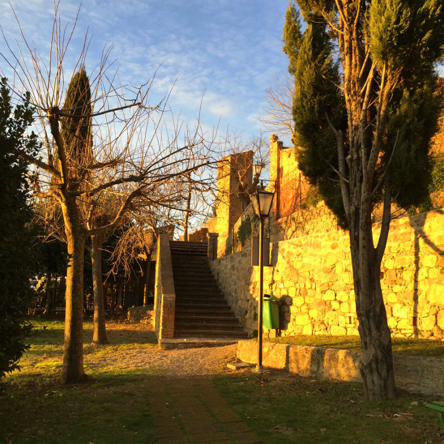 Val d'Orcia scenic drive: Monticchiello