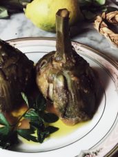 Artichokes recipe: Roman style artichokes by Gourmet Project, a Rome based Italian food magazine and blog.