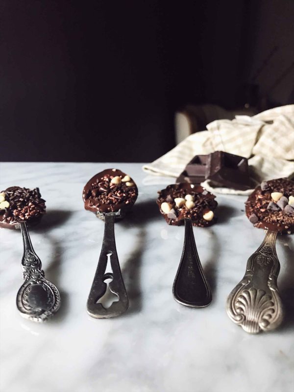 chocolate dipped spoons