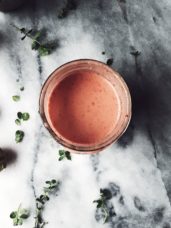 A strawberry salad dressing recipe: an easy Italian recipe. Get this strawberry recipe and more homemade Italian recipes on Gourmet Project, a Rome based Italian food blog.