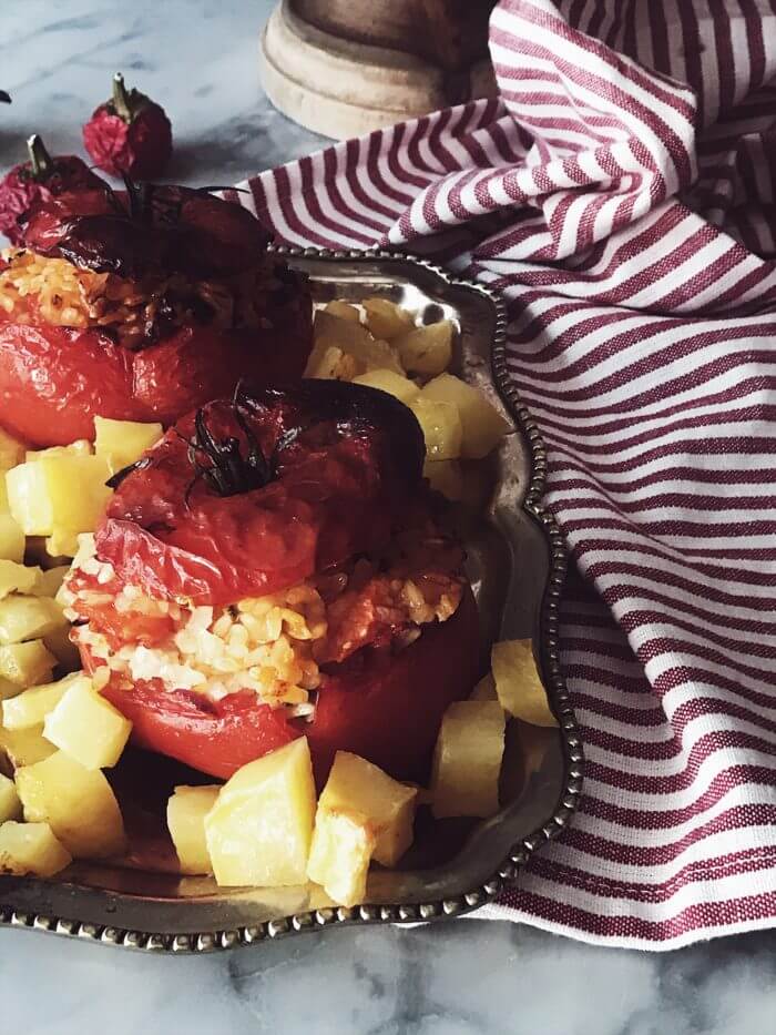 stuffed tomatoes with rice recipe #gourmetproject #italianrecipes stuffed tomatoes with rice recipe