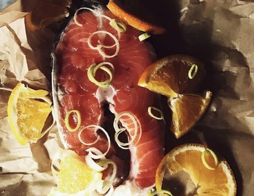an Italian salmon recipe: orange fish packets