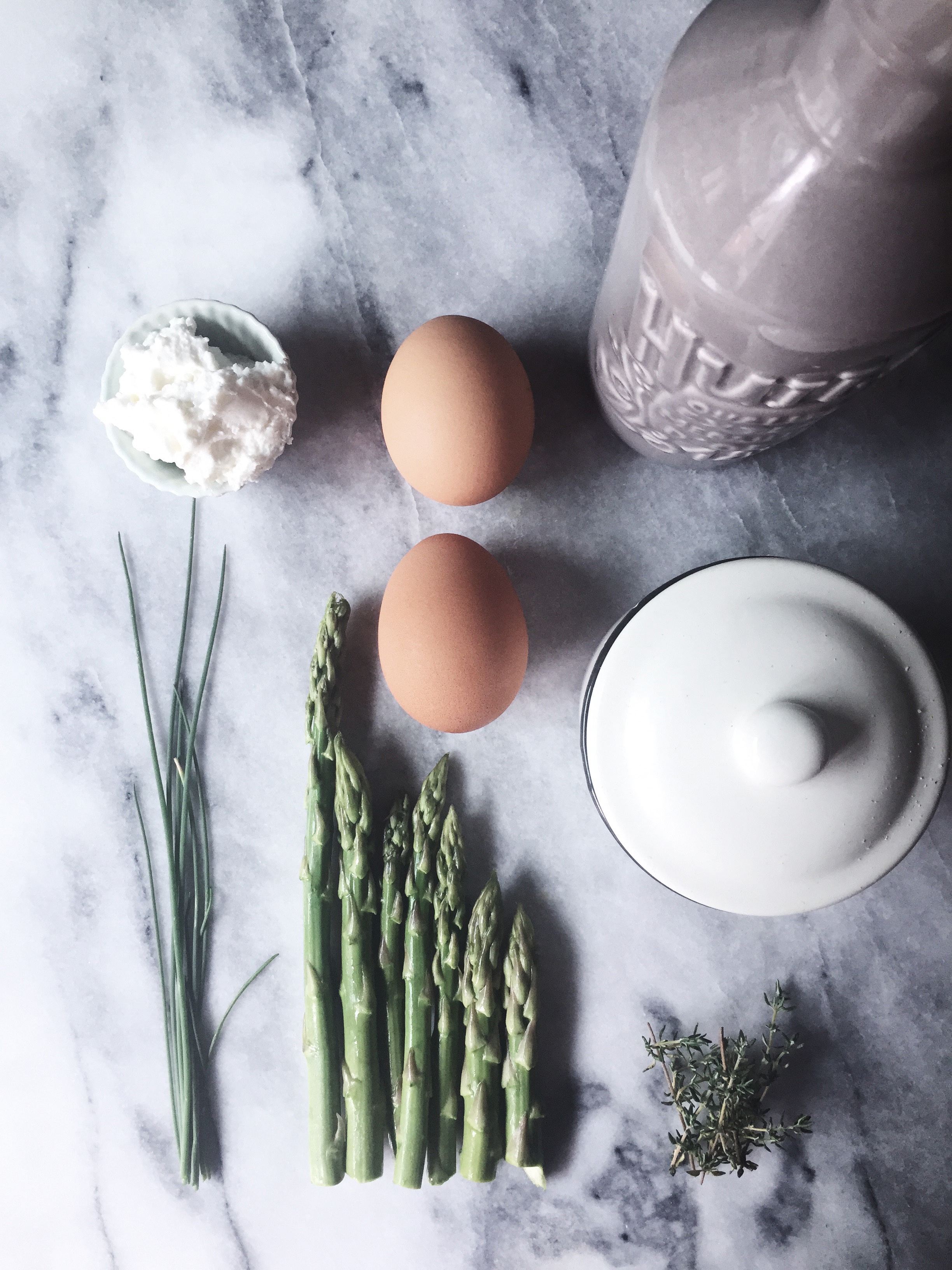 an asparagus omelette recipe with soft ricotta, chives and thyme