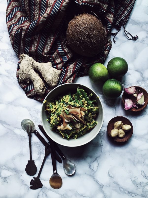 A balinese green bean salad recipe with roasted coconut flakes, lime and spices. Get this and more balinese recipes on Gourmet Project.