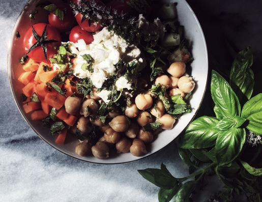 chickpea salad with feta