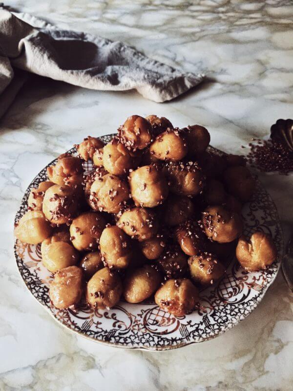 Italian Christmas foods: struffoli - Christmas in Italy