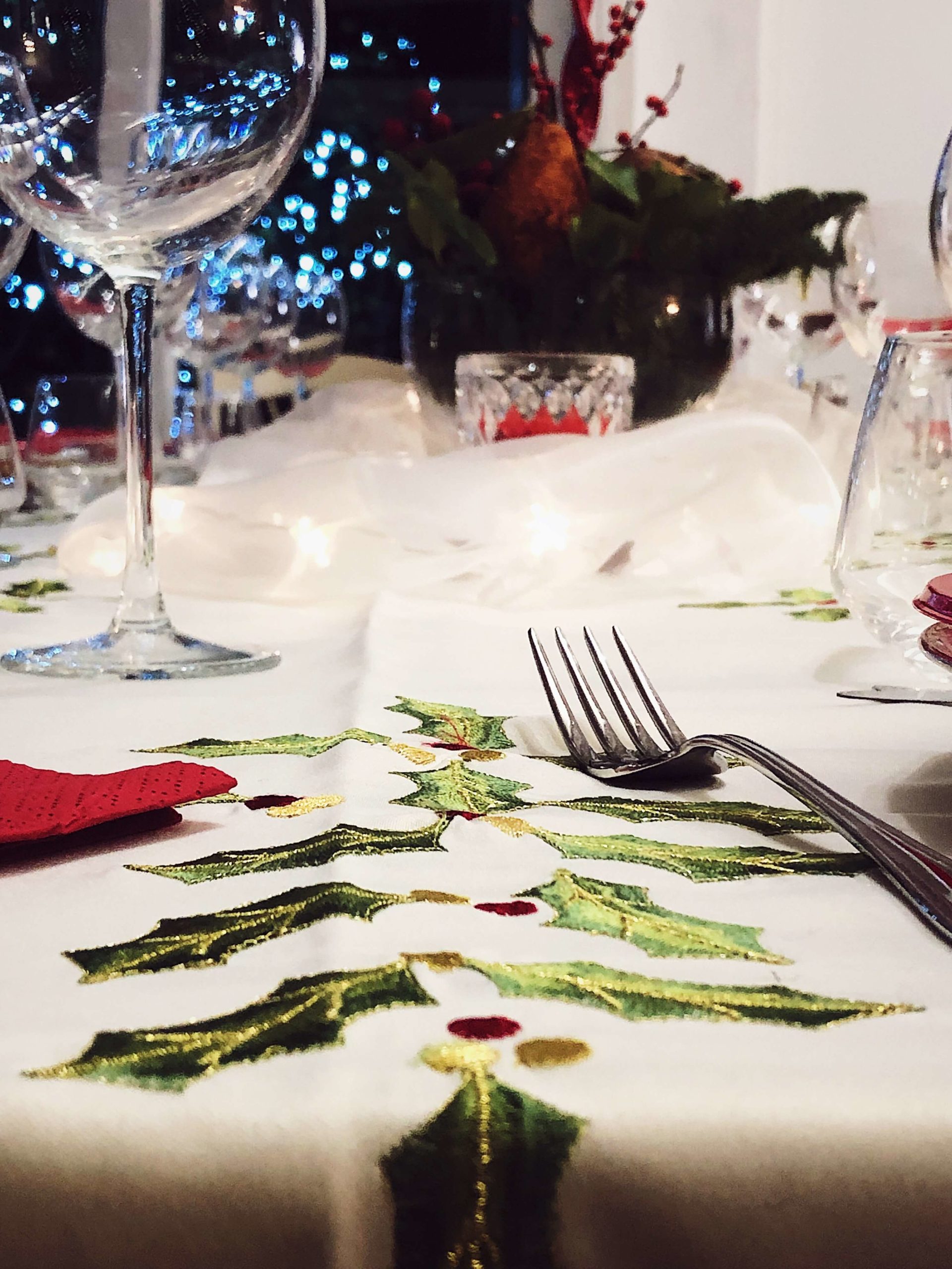 Christmas Eve tablescape