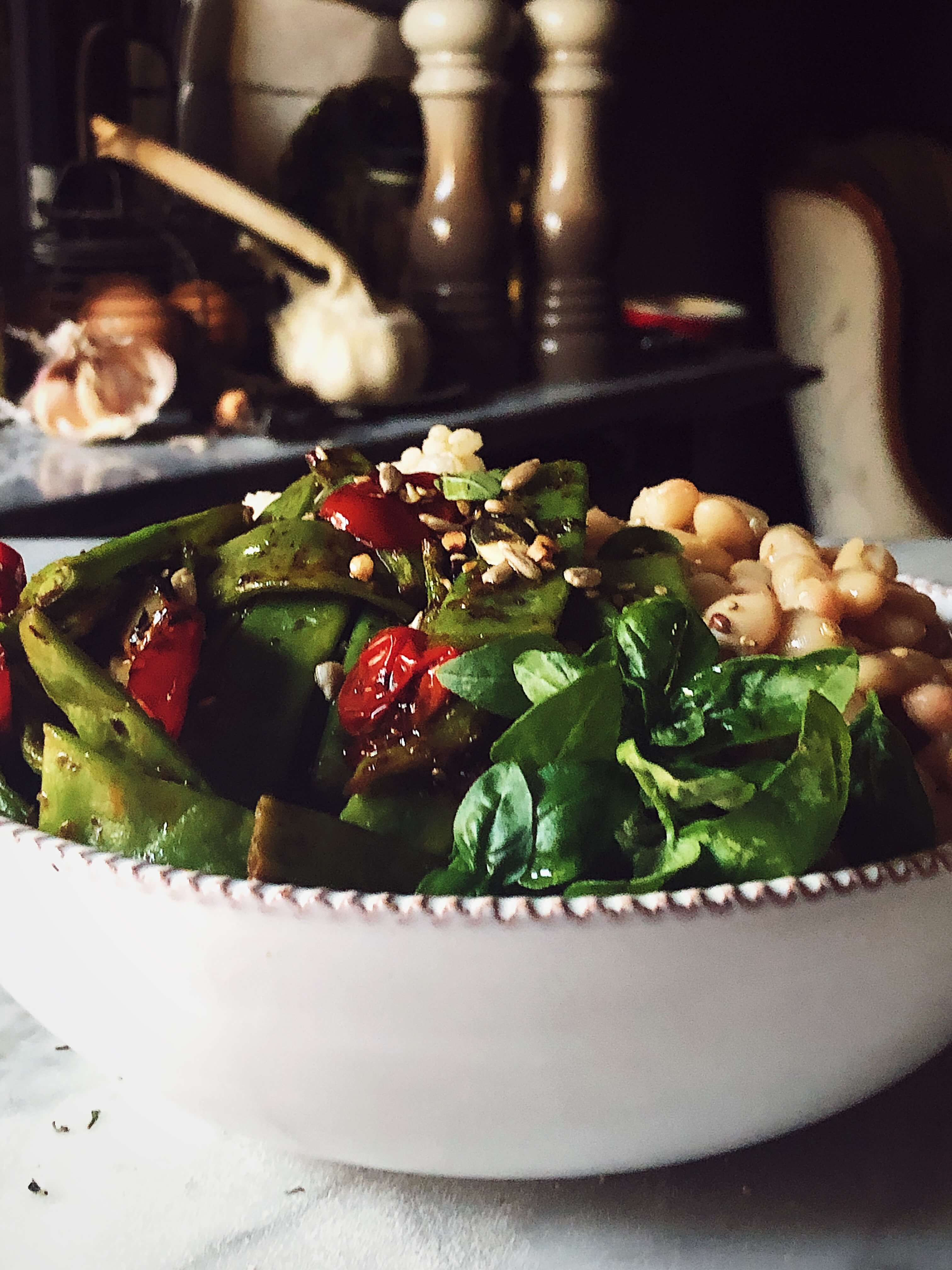 buddha bowl with vegetarian ingredients