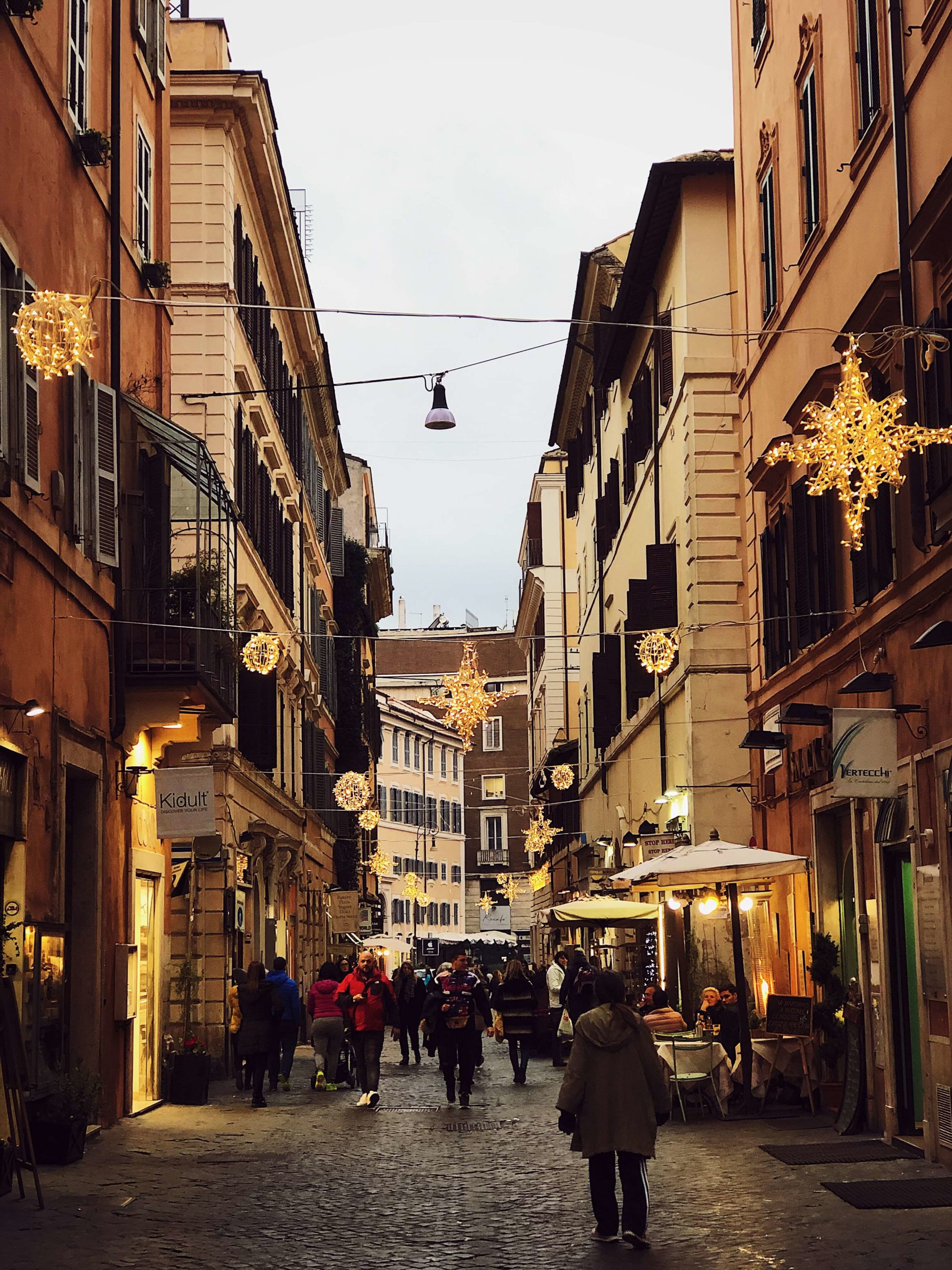 Christmas decorations in Rome