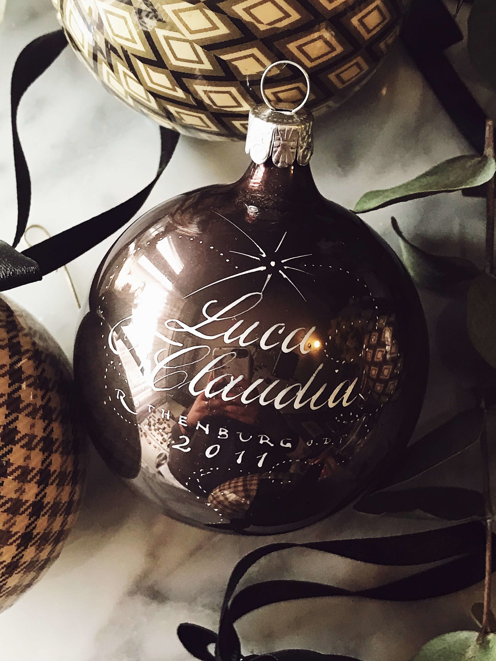 Christmas in Italy brown christmas ornaments