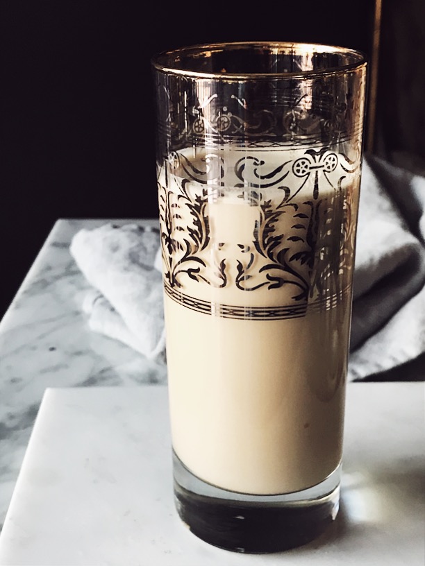 latte macchiato recipe served in a glass