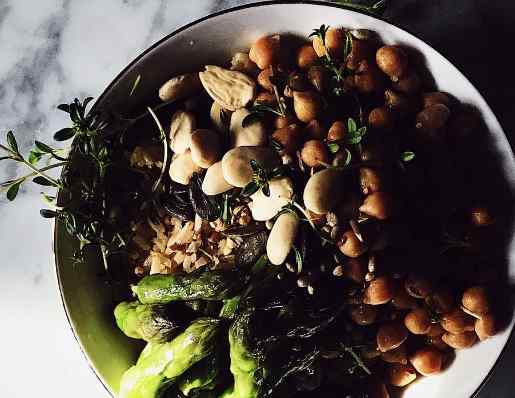 asparagus rice bowl with chickpeas and almonds