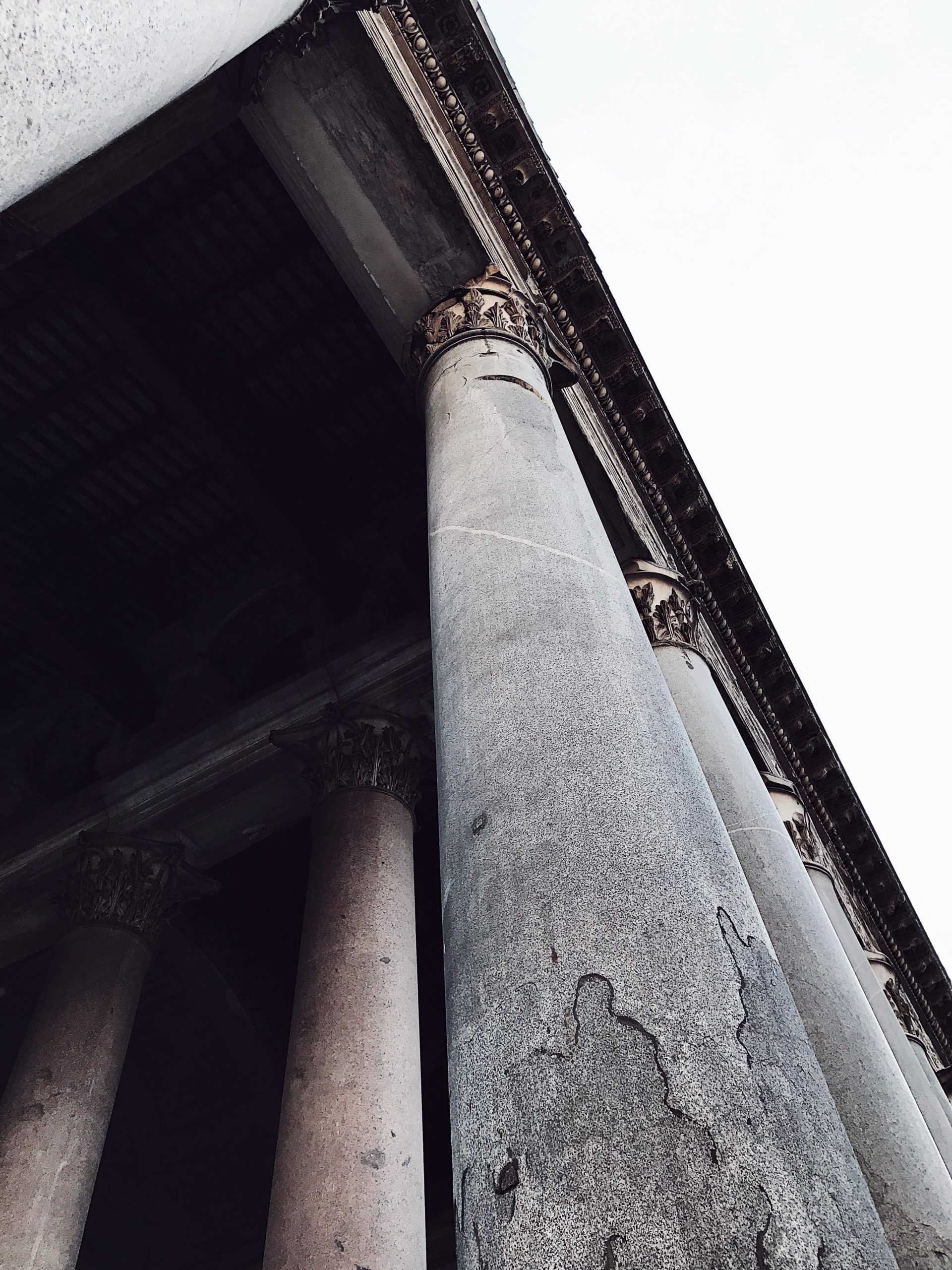 Rome in pictures: pantheon's columns