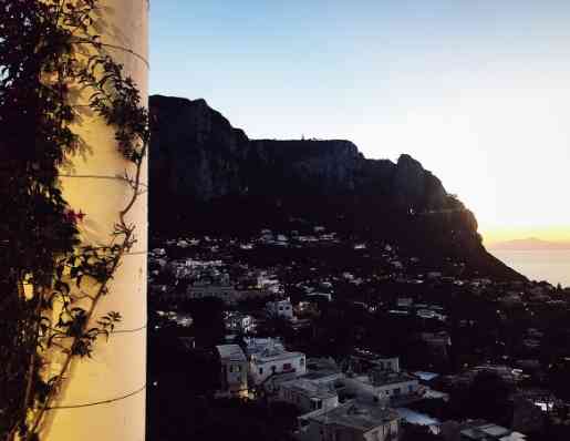 Italy armchair travel: Capri's sunset