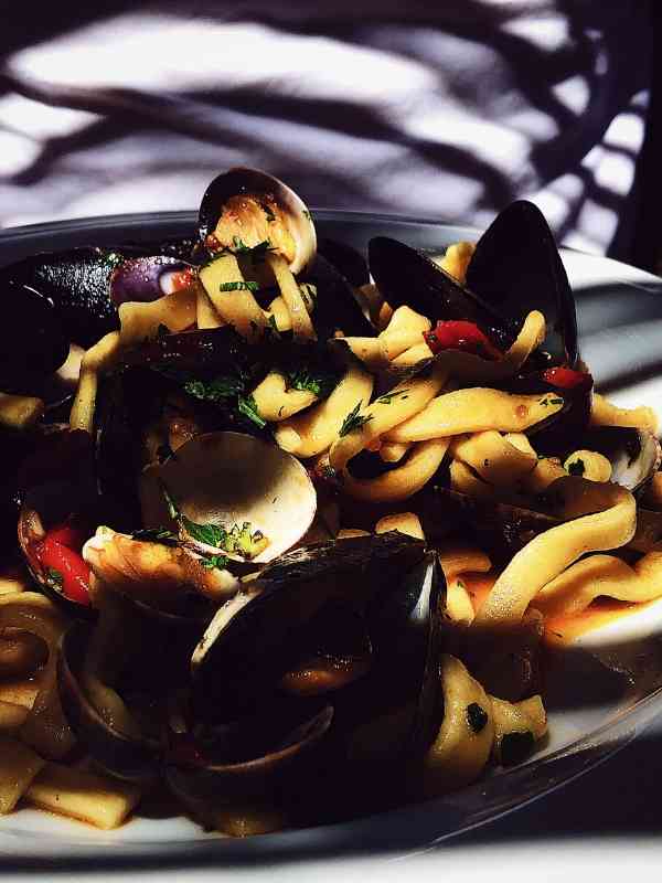 scialatielli pasta with clams