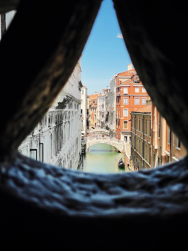 Ponte Dei Sospriri,