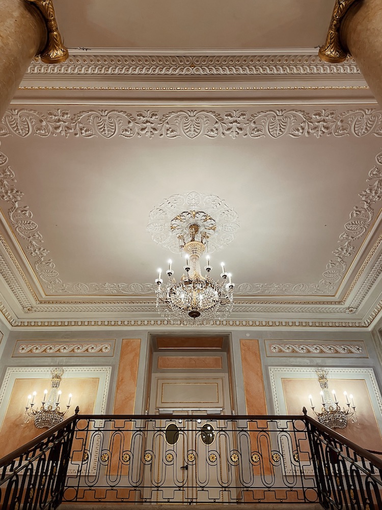 teatro fenice foyer teatro fenice white and pink foyer
